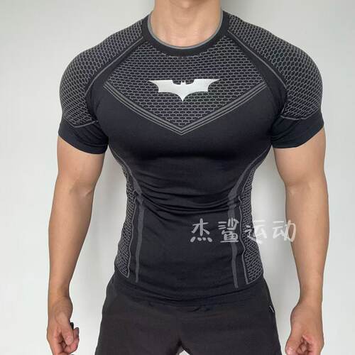 错版特价YOUNGLA BATMAN蝙蝠侠立体标无缝运动健身速干修身短袖