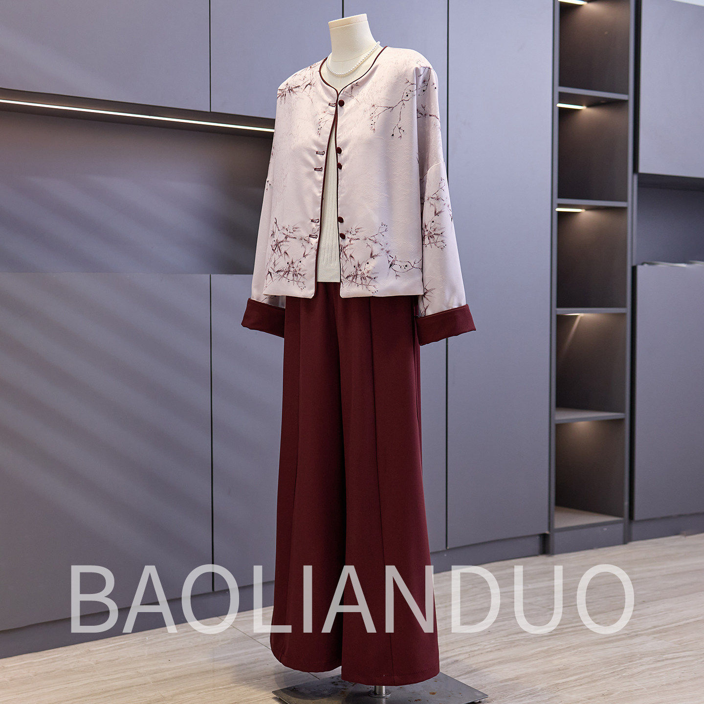 洋气妈妈春装印花外套中年女装今年流行阔腿裤中老年气质两件套装