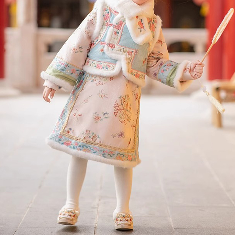 凌曦阁加棉冬季女刺绣女童汉服