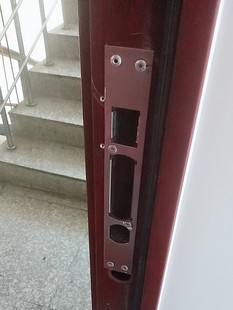 门框锁槽修复锁体导向片卧室房门木门门框锁片防盗门扣片通用配件