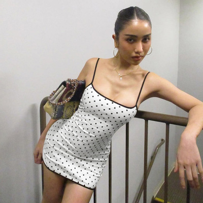 女装2025秋季新款时尚性感波点印花吊带修身短款包臀连衣裙