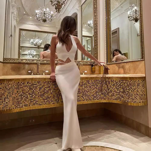 女装秋季新款时尚挂脖露背马甲上衣气质显瘦鱼尾裙套装