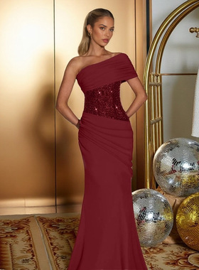 zx25368斜肩性感露背闪闪亮片礼服连衣裙女 2025欧美气质长裙