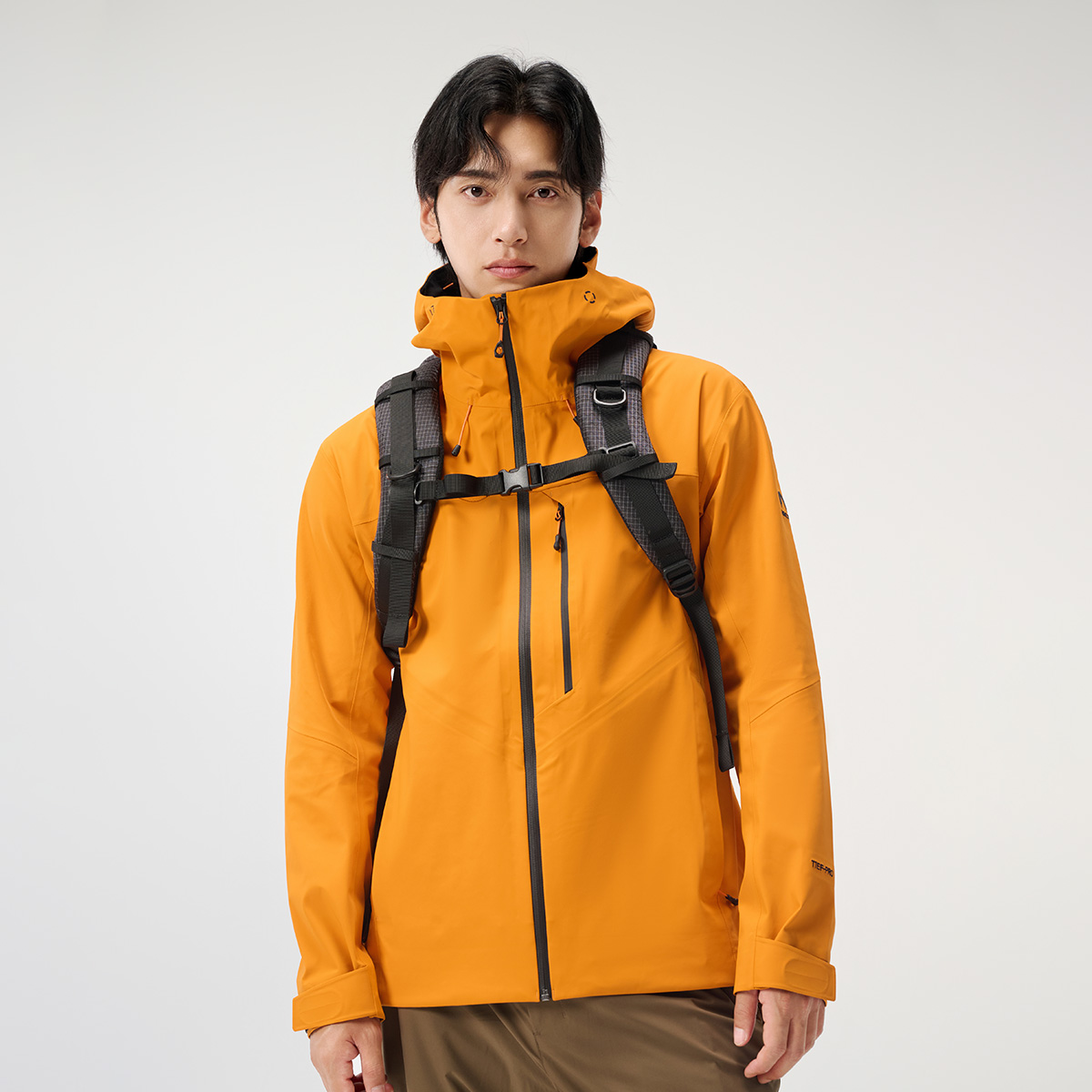 探路者防风防水耐磨硬壳冲锋衣