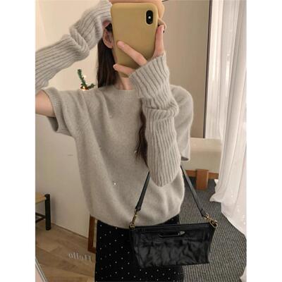 高级感钉珠袖套圆领毛衣