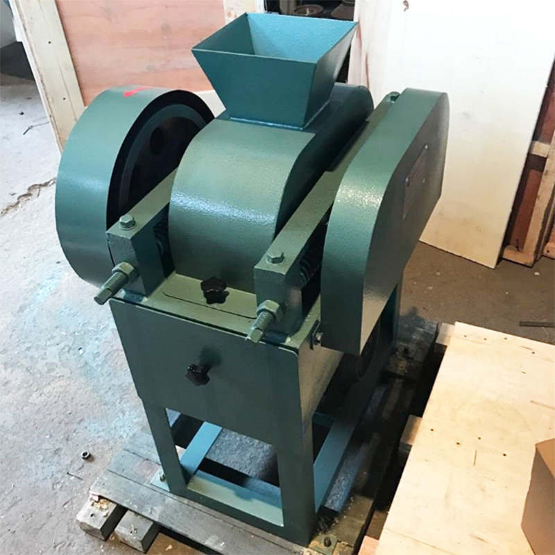 齿轮传动对辊破碎机齿辊式粉碎机矿石岩石辊式双辊磨粉机200×75