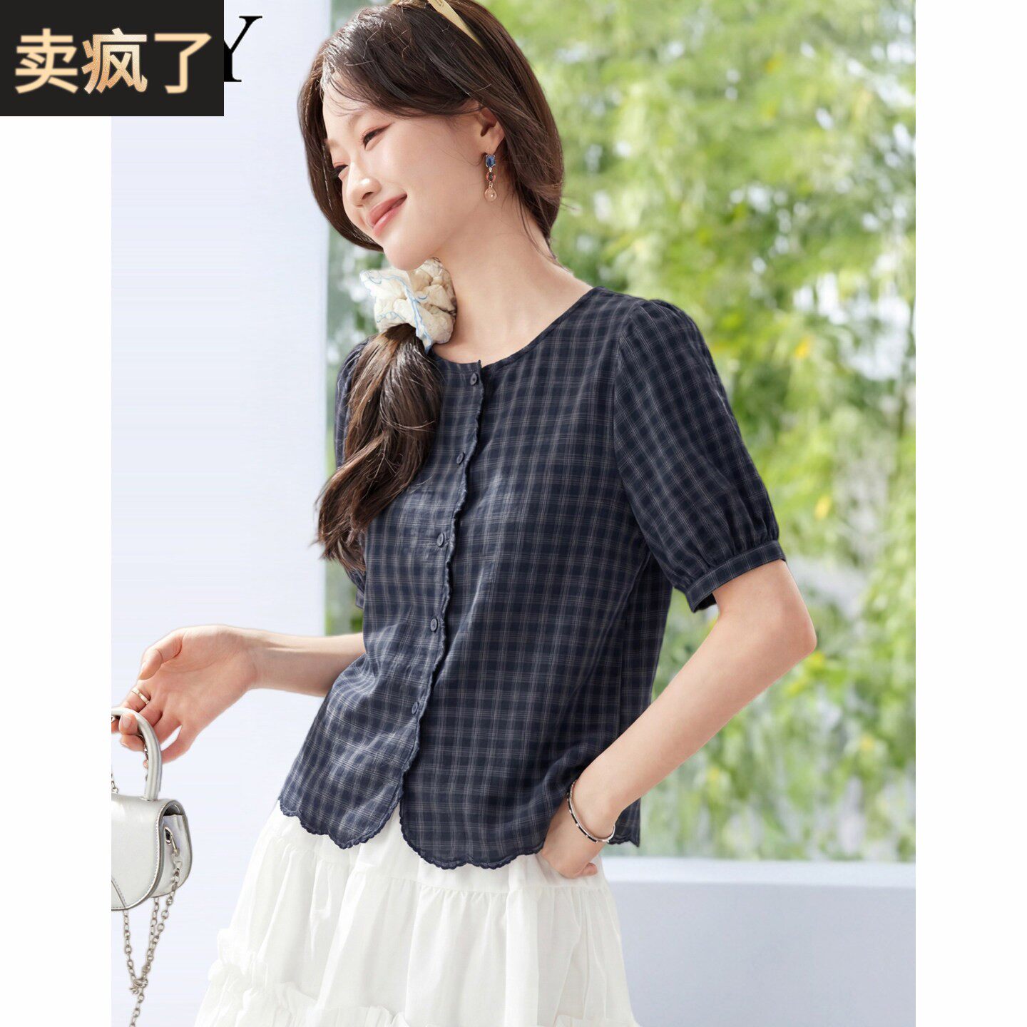 2026夏季新款花边刺绣复古文艺格子休闲衬衫纯棉小衫经典上衣女装