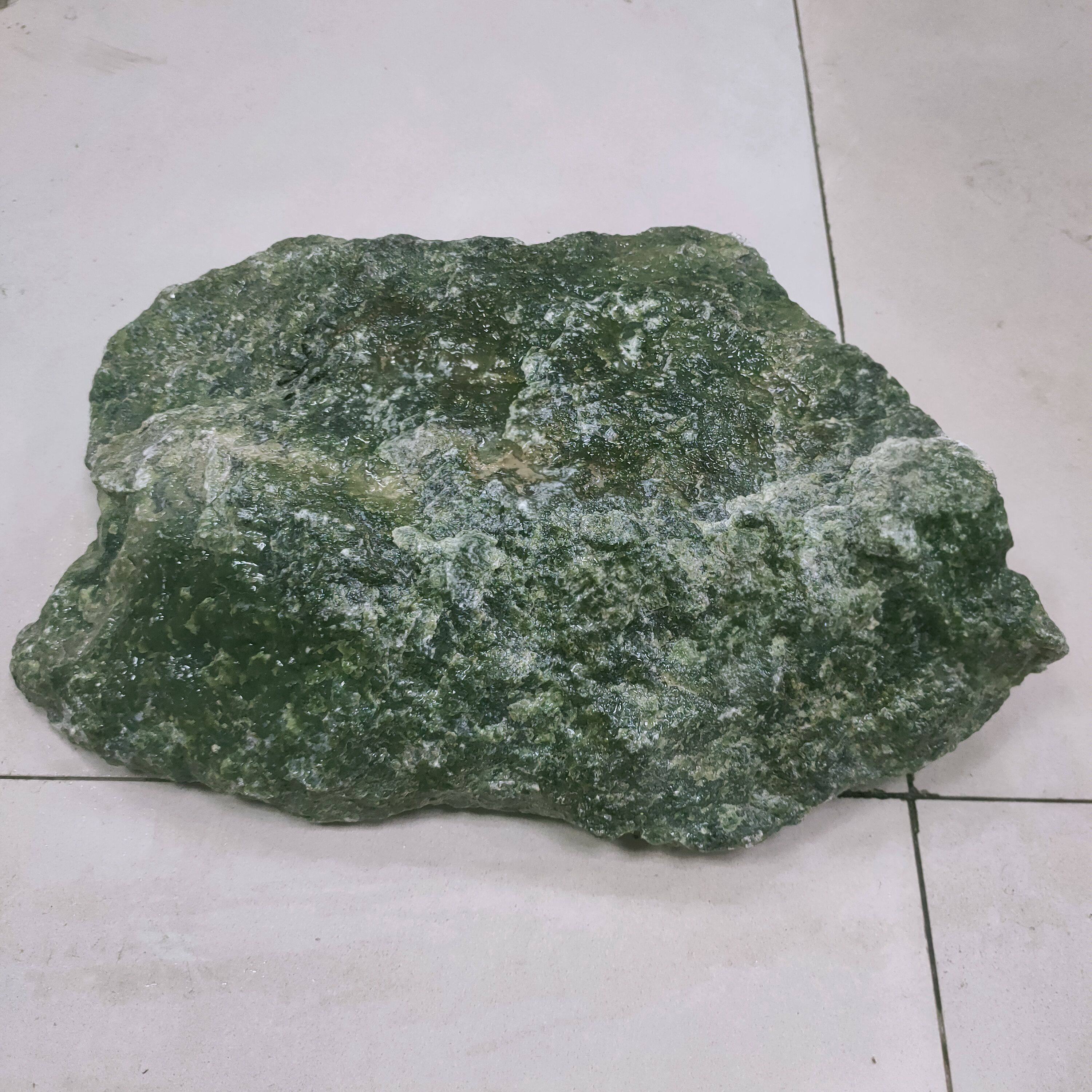 30斤重和田玉碧玉山料原石 大块俄碧七号矿老坑料手镯珠宝级原料