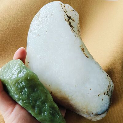 和田羊脂白玉戈壁料原石收藏级