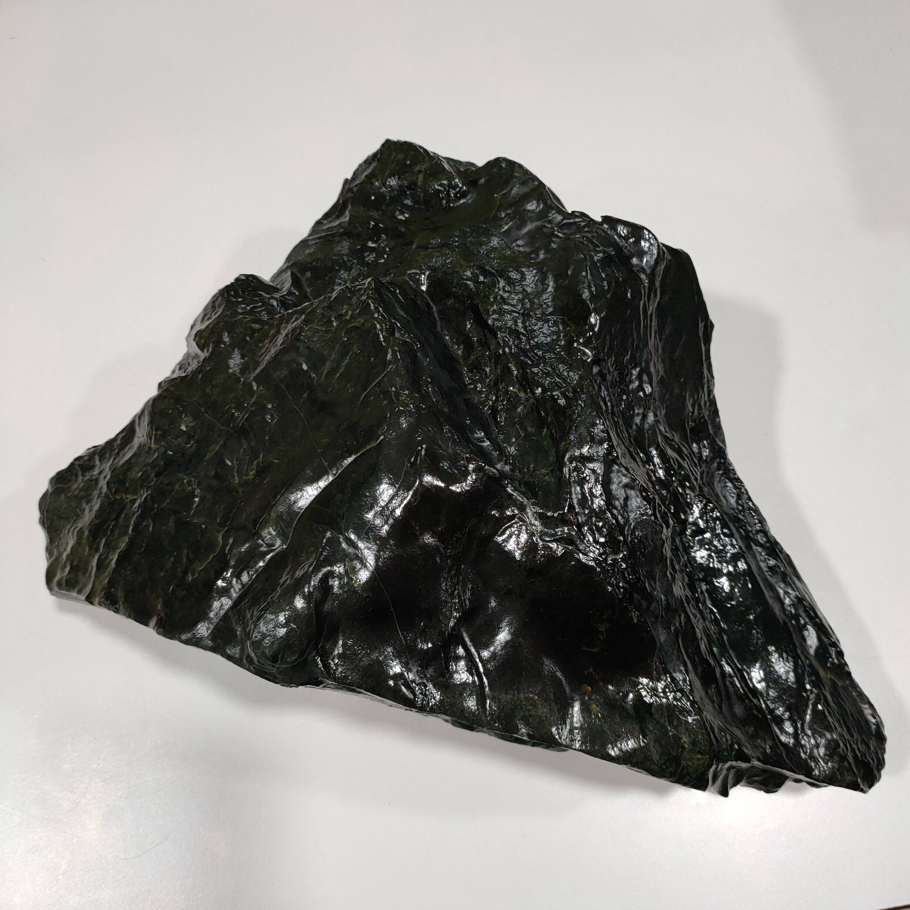 22斤重和田玉黑青玉戈壁料原石 罗布泊大块黑青戈壁料收藏级玉料