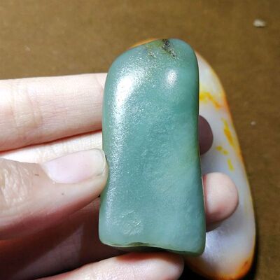 31克新疆和田籽玉青玉籽料原石 沙枣青天然玉石可打眼佩戴挂坠籽