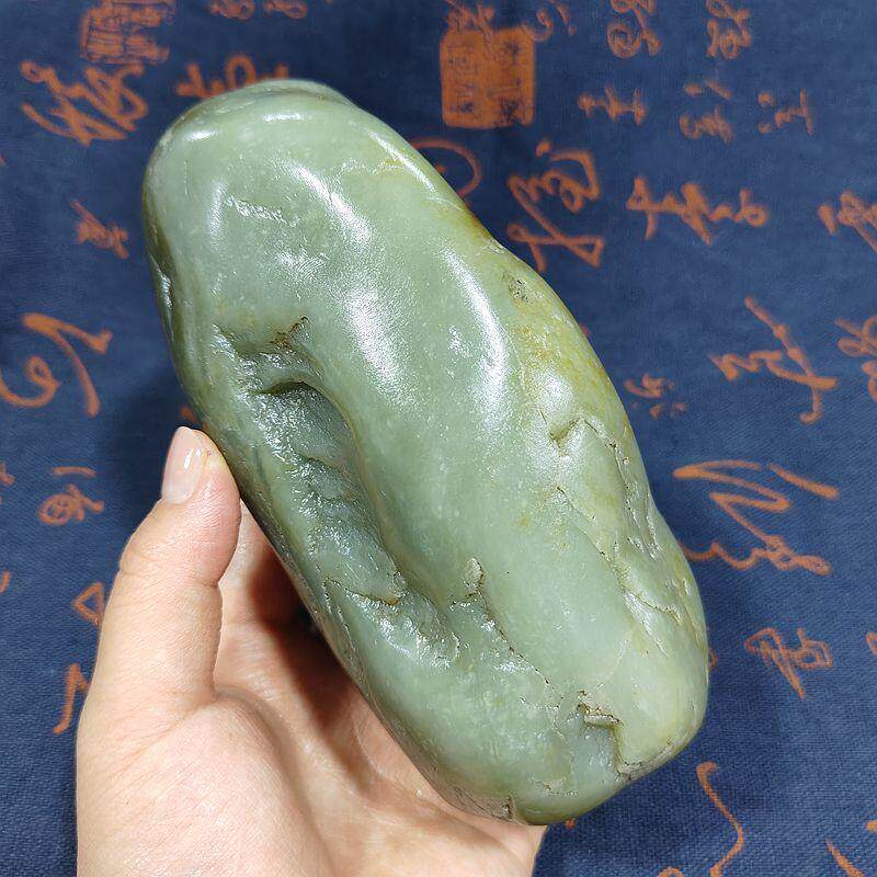 青玉大籽料原石小摆件雕刻料油润