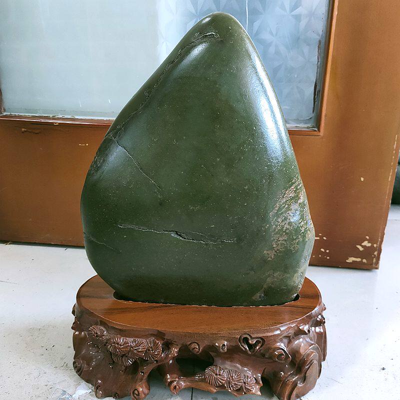 大块沙枣青玉籽料大玉石玄关摆件