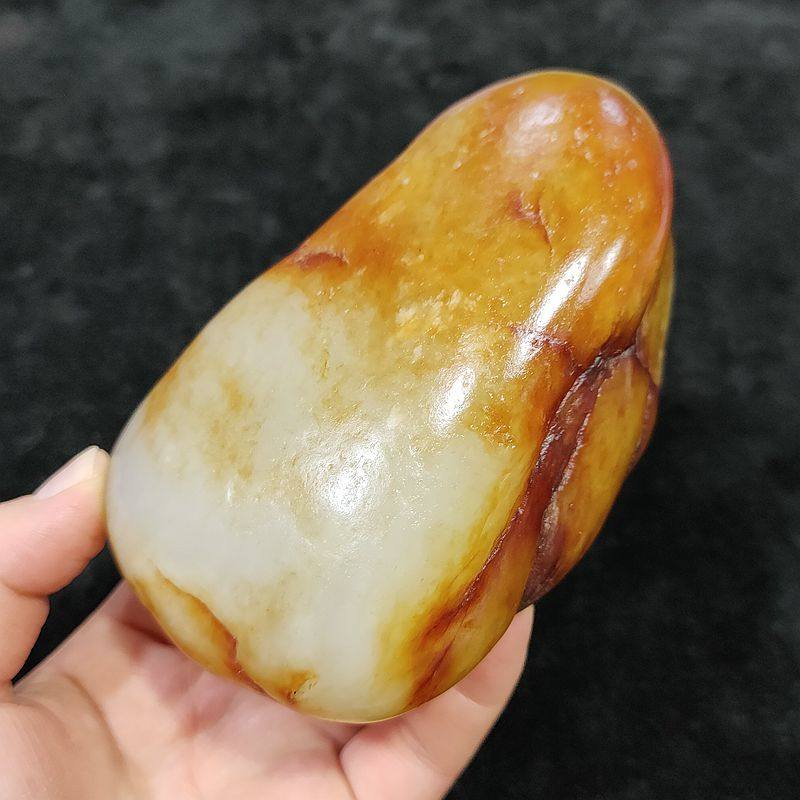 626克和田玉红沁羊脂白玉籽料原石 红沁白玉籽细腻油润雕刻料作料