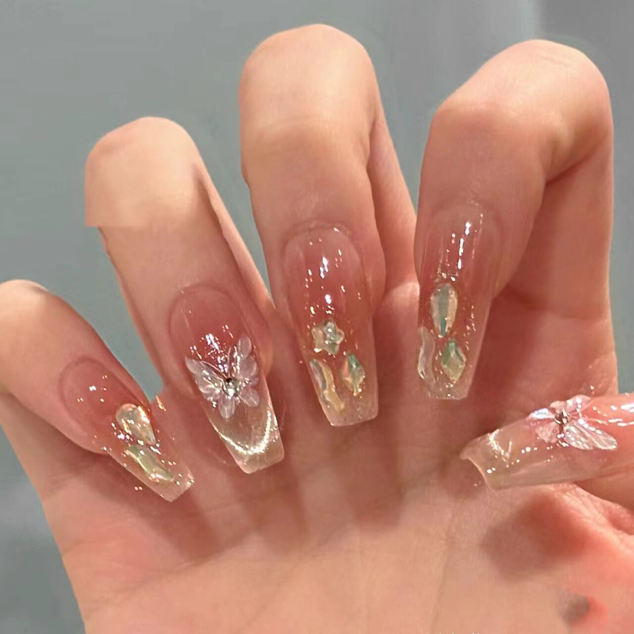 美少女穿戴甲可取可带