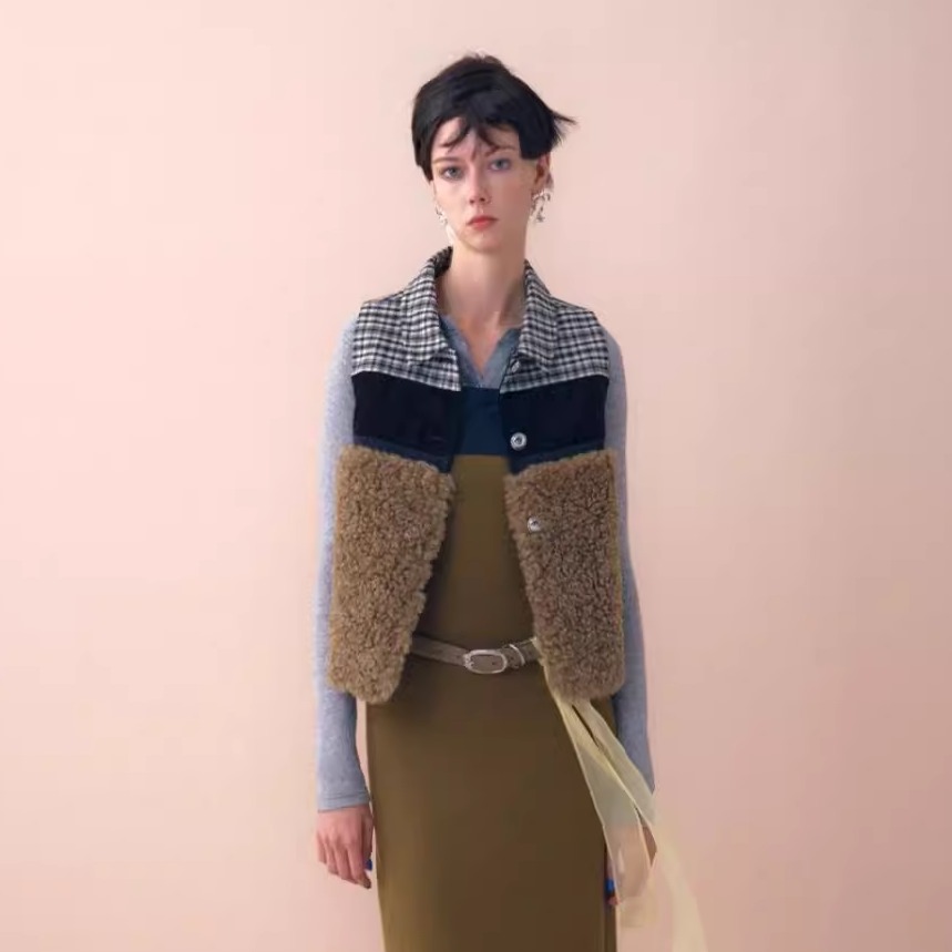 MARCHEN羊羔毛格纹画廊拼接马甲