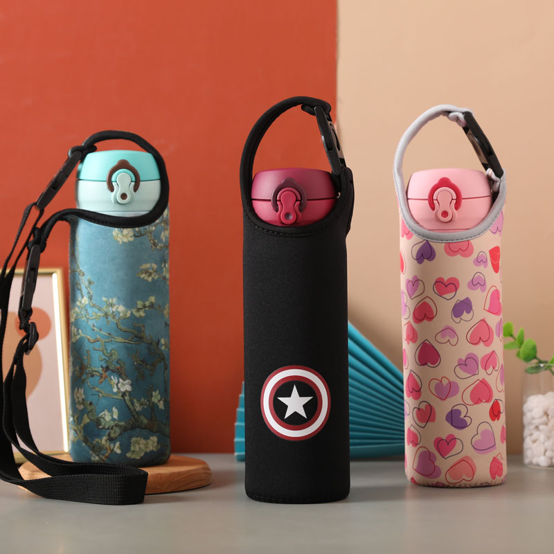 通用卡通儿童手提斜跨两用保温杯套魔膳师印象350 500 600ML茶套