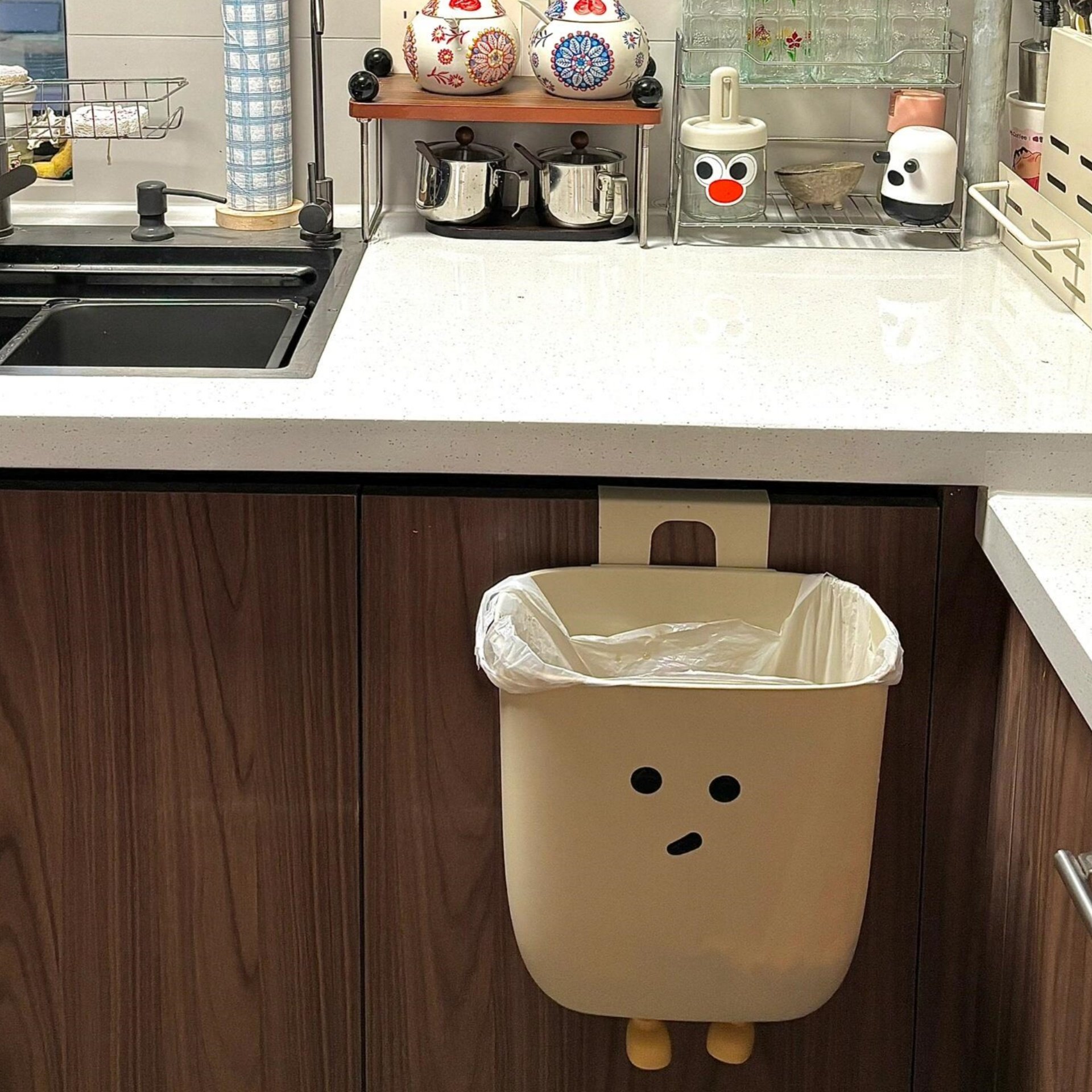 可爱家用厨房垃圾桶免打孔壁挂式免弯腰厨余桶卫生间纸篓收纳桶