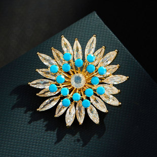 日本品质奢华高级感蓝松石花朵胸针时尚 优雅精致服装 配饰胸花新款