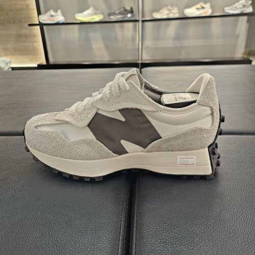 NB25春新款男女复古运动休闲鞋