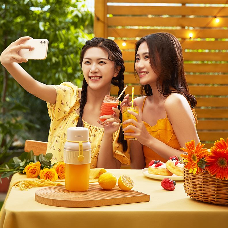 七彩多功能家用汁机电果汁杯榨汁杯榨汁机小型便携式炸叮当动水果