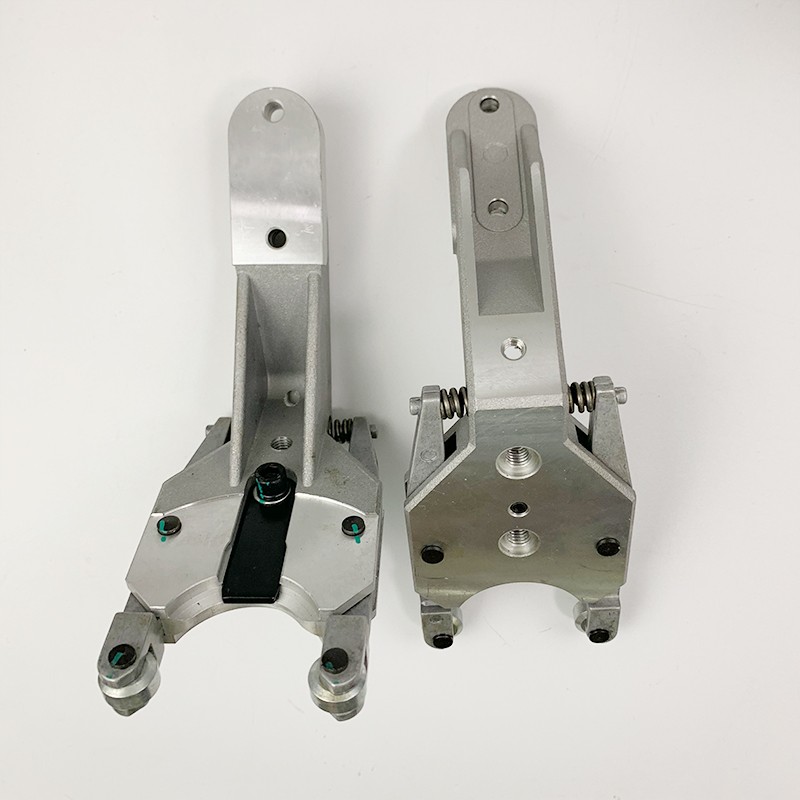 圣杰刀爪CNC刀架数控机床BT30刀夹加工配件钻攻机伞形刀爪夹臂式