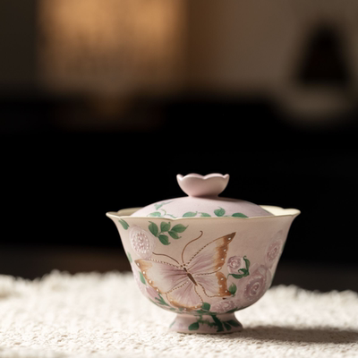 亘古粉妆蝶吻玫香高足花口二才盖碗轻奢高级感蝶恋花陶瓷手绘复古