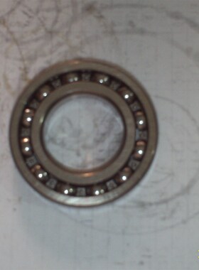 深沟球轴承16012轴承7000112尺寸60*95*11总厂哈尔滨HRB