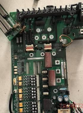 维修安川G7系列11kw 变频器驱动板ETP617264议价