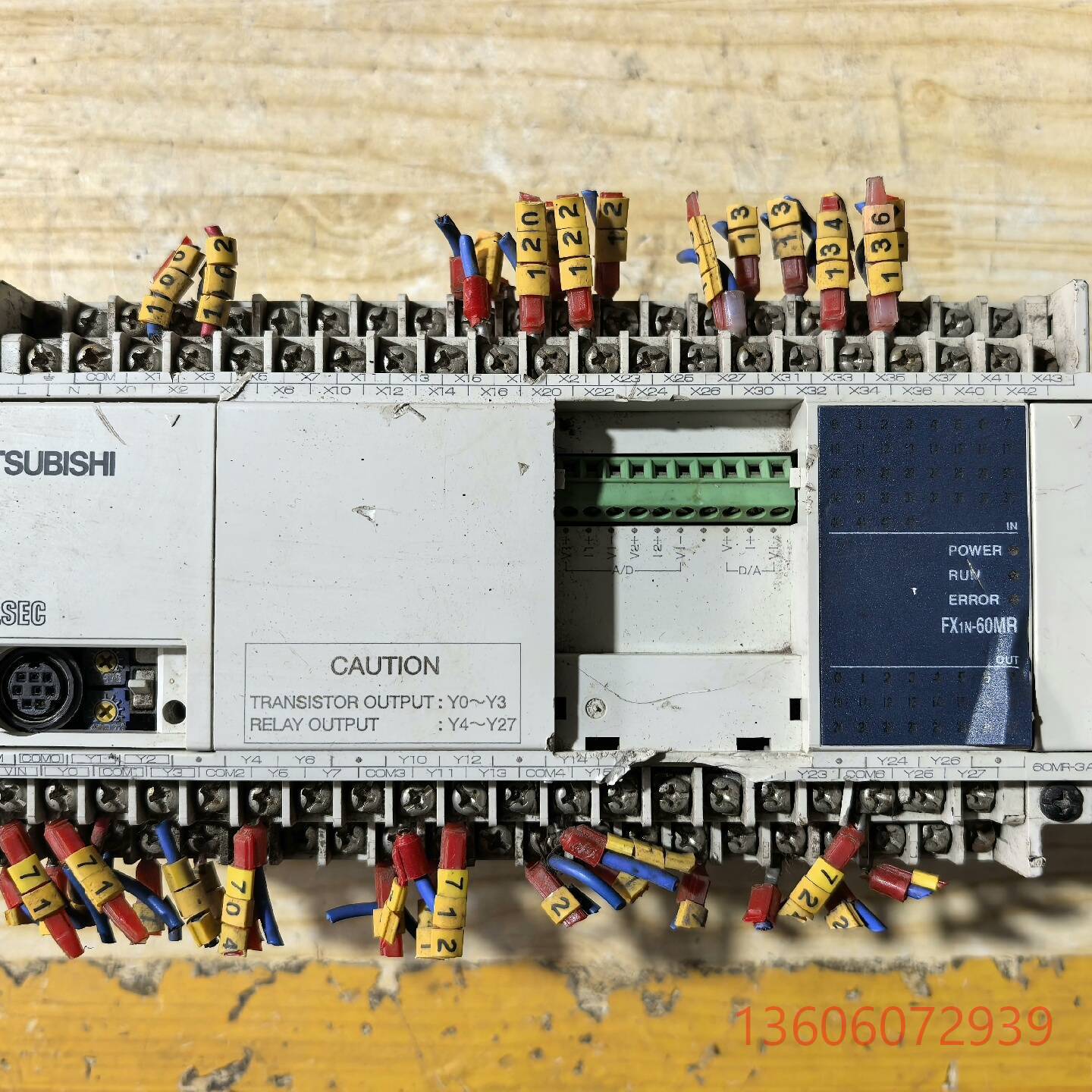 维修三菱PLC FX1N-60MR-3A001 通电亮 外壳有点议价