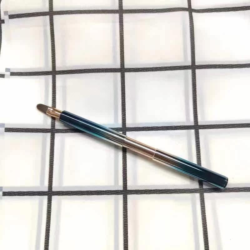 湘瑶唇刷渐变口红刷便携伸缩化妆师专用专业迷你高级晕染唇膏刷唇,彩妆/香水/美妆工具,化妆刷,淘宝优惠券,粉丝福利购,淘宝优惠卷