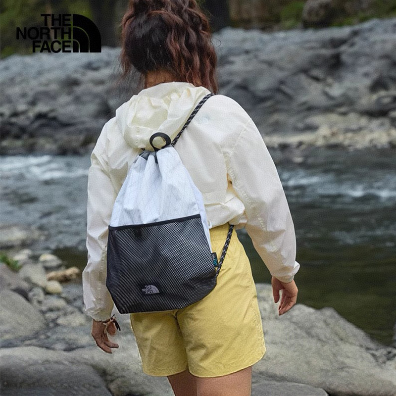 北面双肩包男女同款户外运动背包