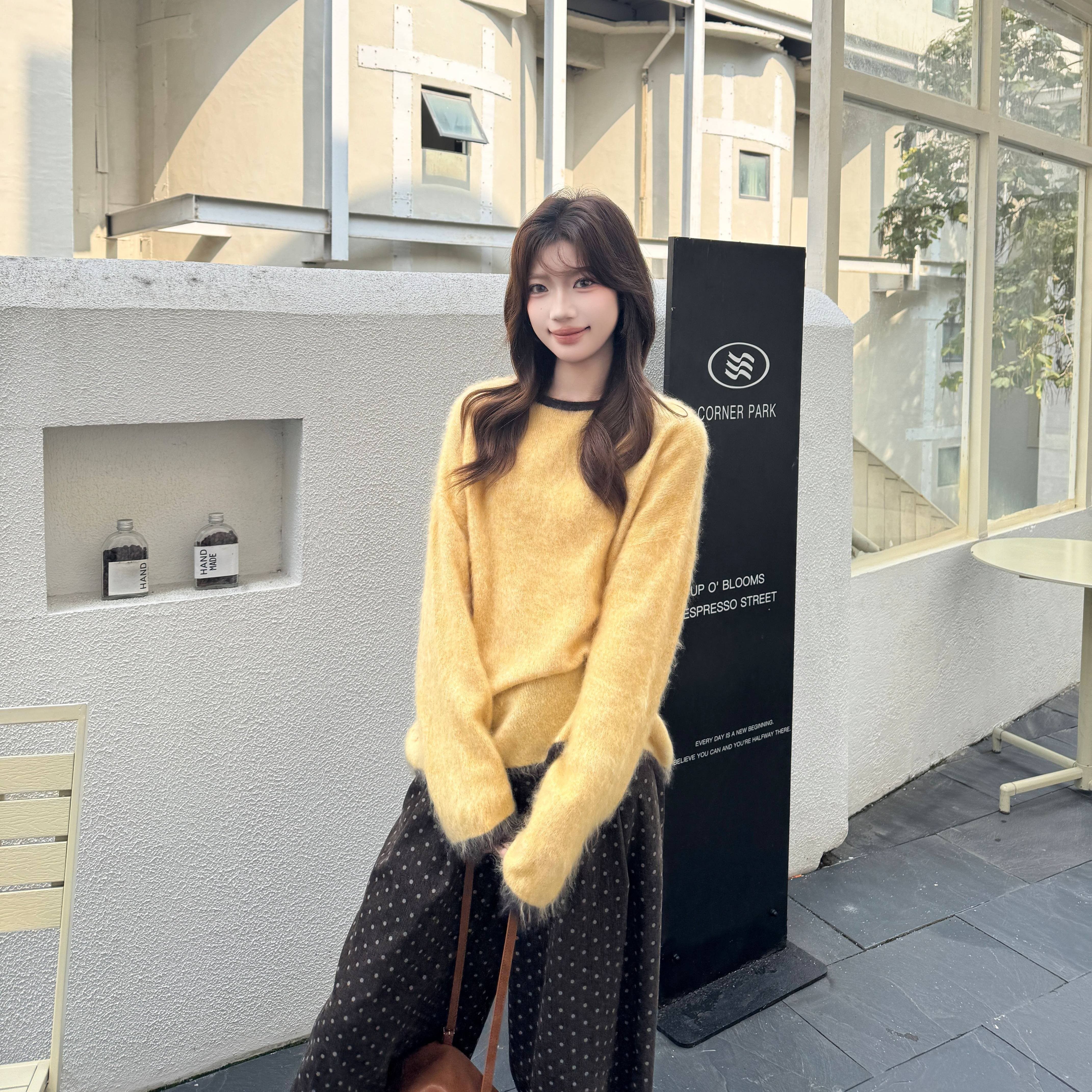 TCREER｜ 彩绒逐风 秋冬撞色圆领拉毛上衣色彩别致宽松针织衫