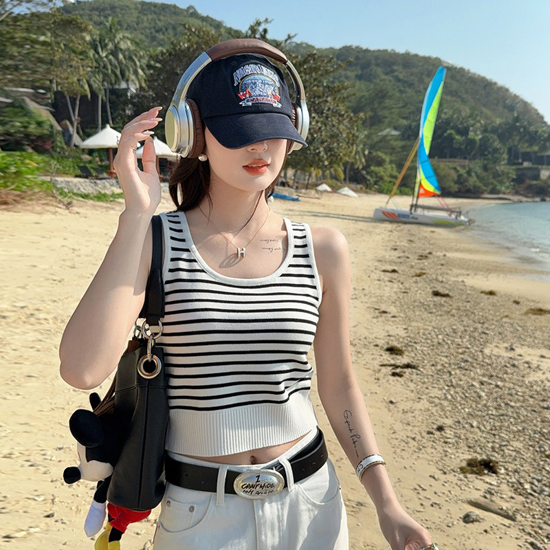 黑白条纹针织吊带背心女修身夏外穿新款宽肩内搭短款无袖气质上衣