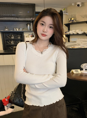 白色V领蕾丝针织衫女内搭2025秋冬季设计感修身低领长袖打底上衣