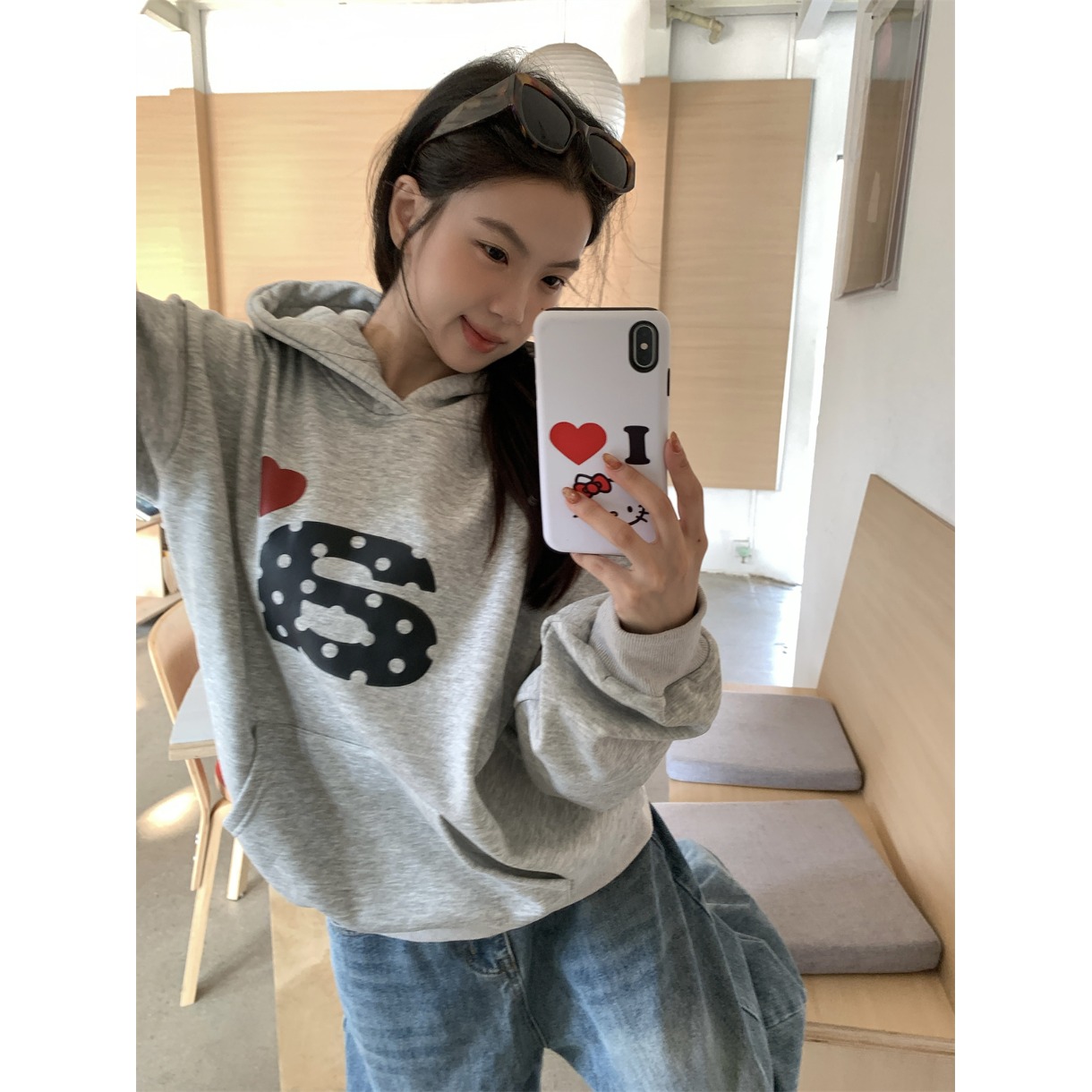 复古波点字母印花加绒连帽卫衣