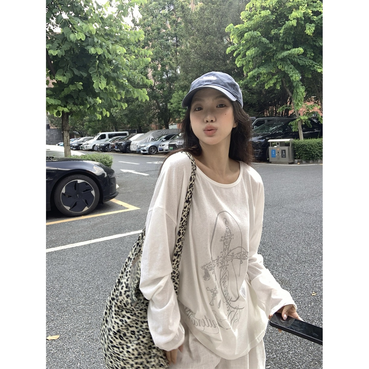 字母印花宽松长袖t薄款防晒罩衫