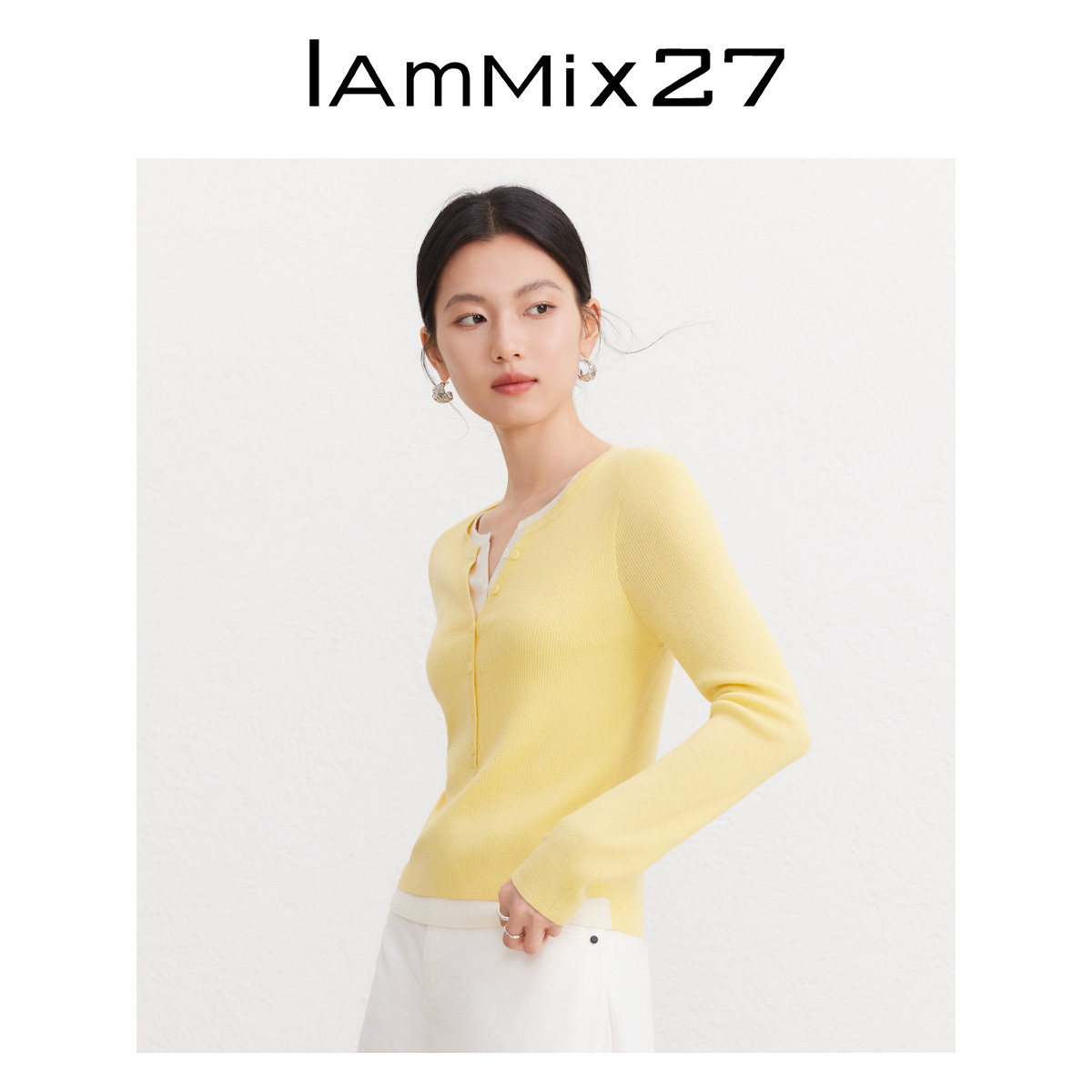 IAmMIX27春秋V领套头针织衫女长袖显瘦纯色简约内搭假两件毛衫女