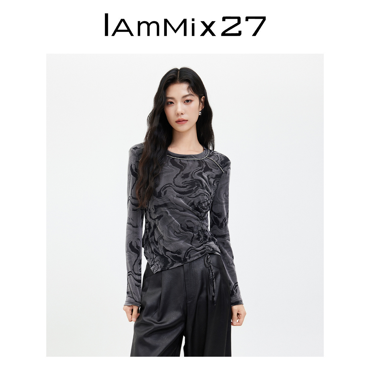 IAmMIX27圆领套头打底衫女短款修身显瘦小众设计植绒提花长袖T恤