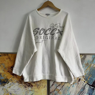 工装soccx女款白色字母印花圆领针织衫宽松休闲蝙蝠侠毛衣