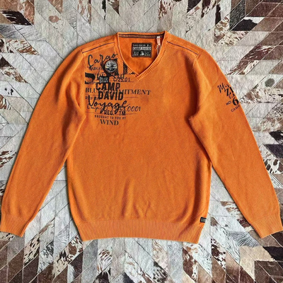 水洗纯棉字母印花针织衫