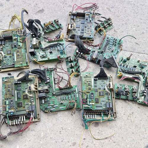 可维修安川变频器616GL5，15KW拆下来的主板 带PG卡，带