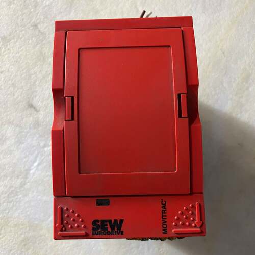议价SEW变频器 MOVITRAC 31C007-503-4-0可维修