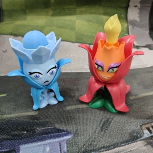 水晶兰植物大战僵尸玩具火焰花女王原始霸王花大王花火龙草儿童