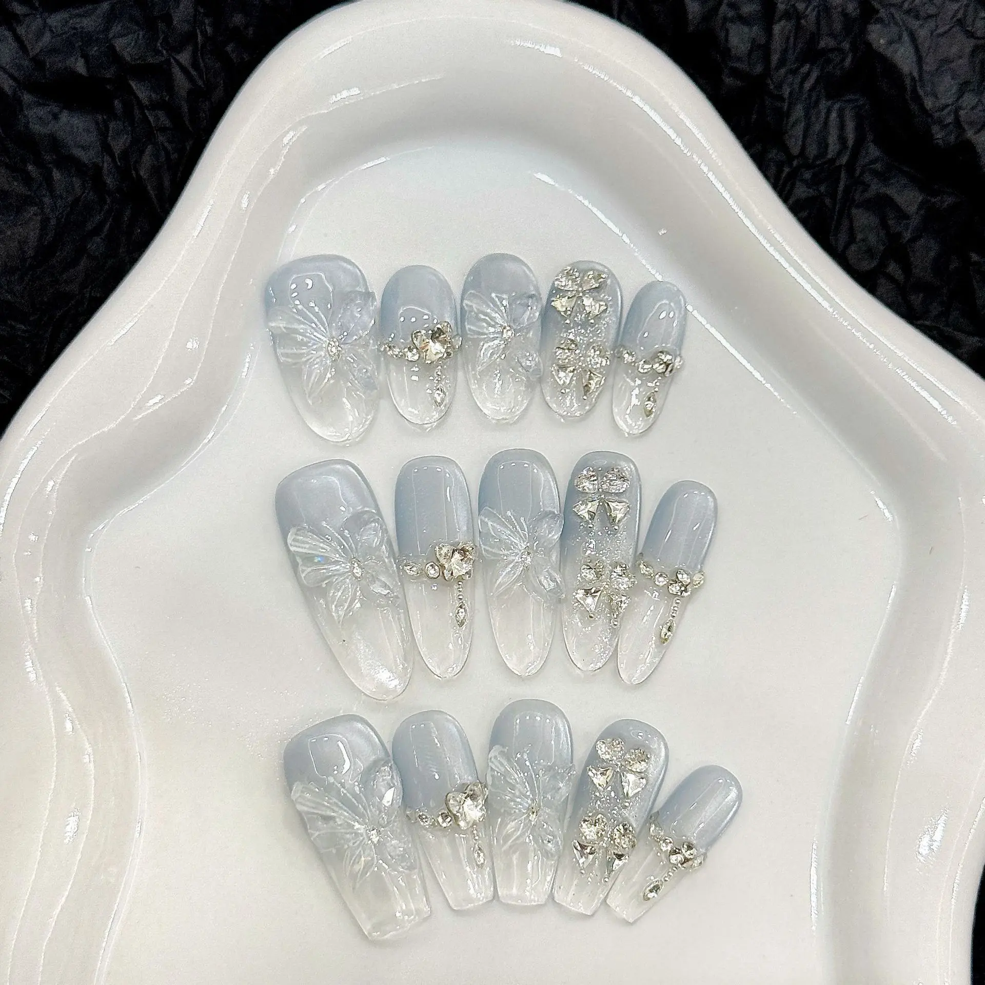 艺禾【蝶梦】蓝海春夏新款冰透立体蝴蝶猫眼清新美甲纯手工穿戴甲