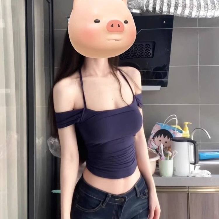 性感辣妹挂颈露肩短袖t恤