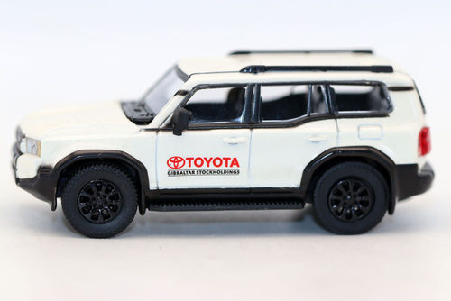 Para64丰田霸道Land Cruiser Prado兰德酷路泽普拉多SUV汽车模型