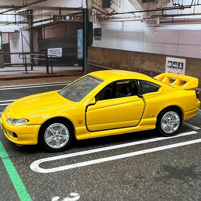 Tomy Premium 多美卡黑盒TP19 日c产尼s桑Silvia S15 跑车模型