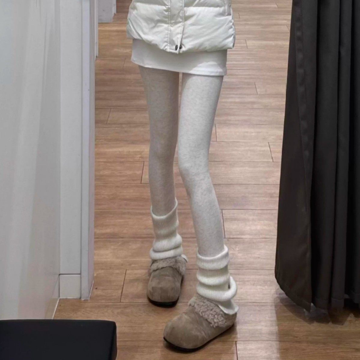 日系燕麦白色打底裤女秋冬加绒加厚外穿显瘦纯色棉裤踩脚连裤袜