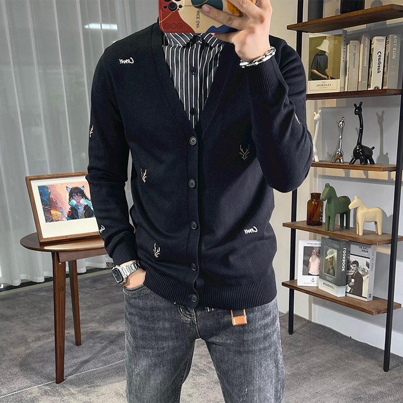 秋冬款轻奢男士毛衣针织开衫刺绣修身衬衫领潮流假两件休闲上衣